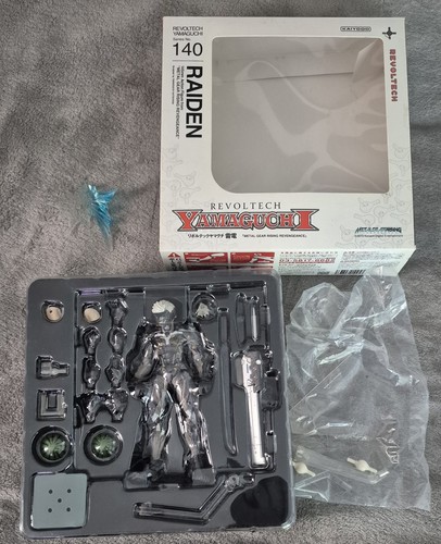 Revoltech yamaguchi metal - yamaguchi, gear
